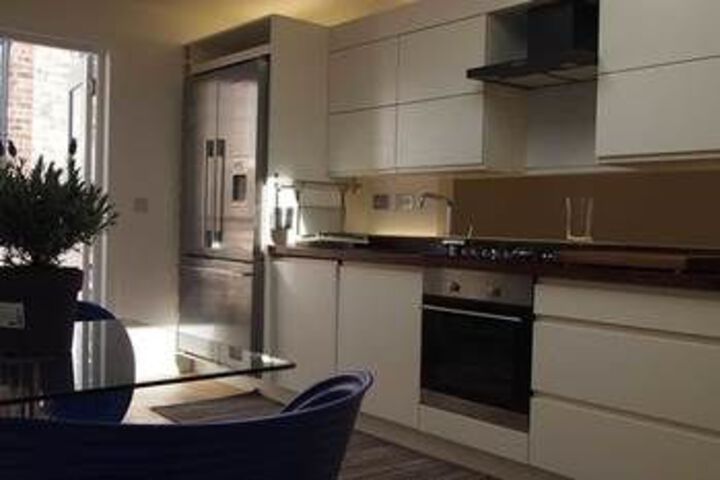 Room 32 of 41
