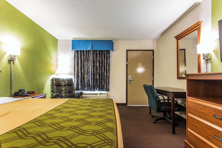 Room 17 of 26