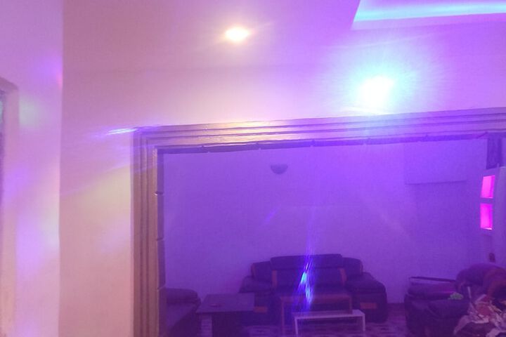 Room 8 of 42