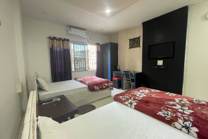 Room 13 of 94