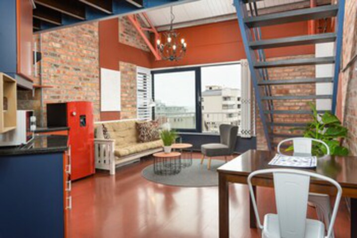 Room 12 of 36