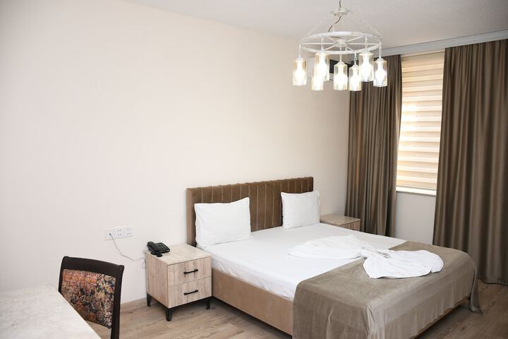 Room 3 of 26