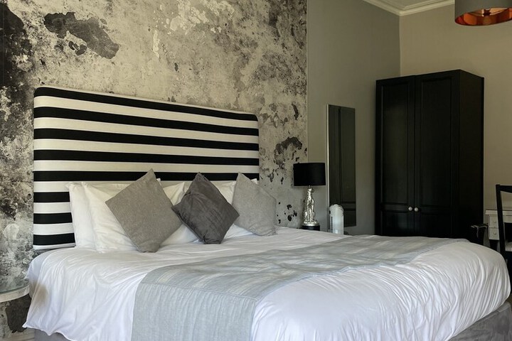 Room 11 of 54