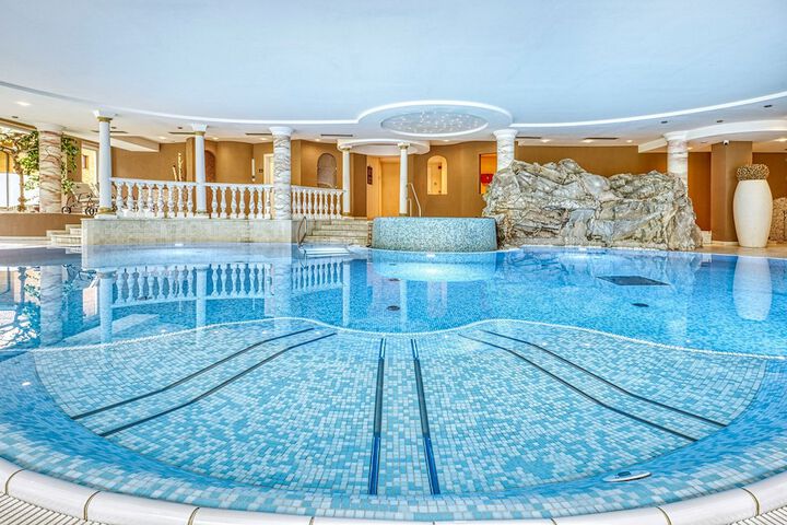 Pool 16 of 62