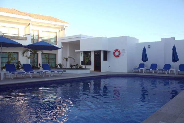 Hotel Pool
