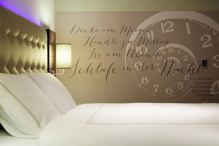 Room 42 of 72