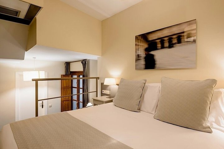 Room 12 of 42