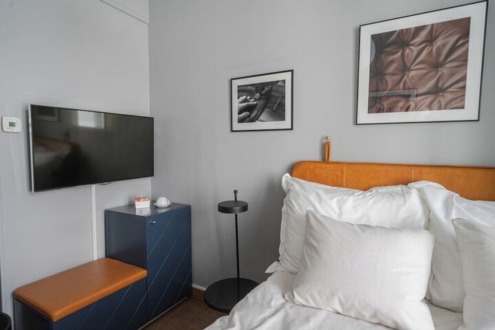 Room 135 of 203