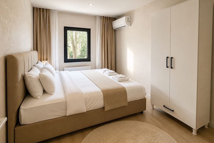 Room 25 of 73