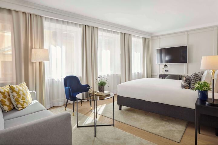 Room 32 of 116