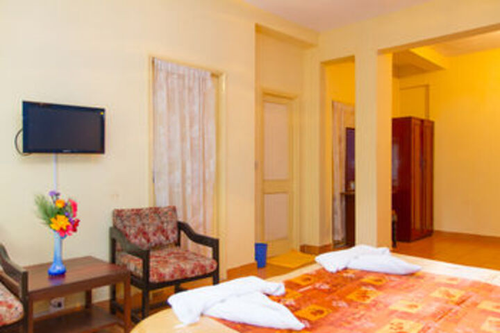 Room 8 of 20