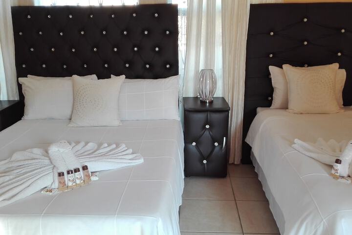 Room 17 of 35