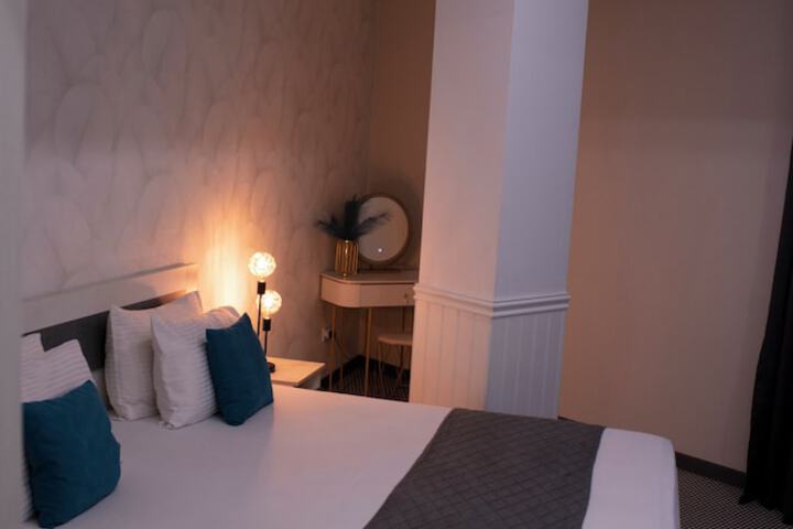 Room 20 of 76