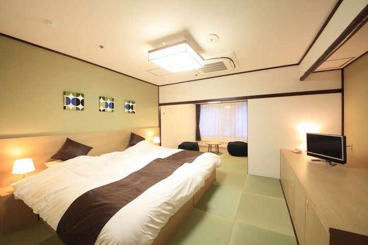 Room 7 of 70