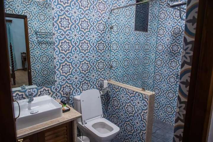 Room 5 of 24