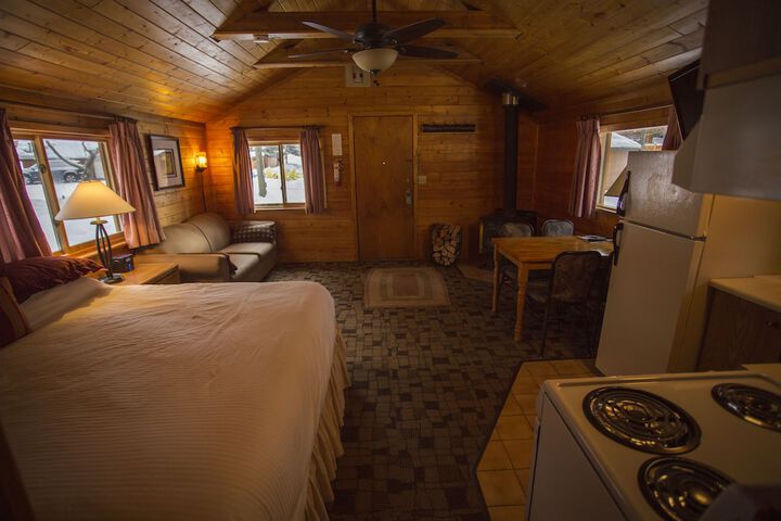 Room 10 of 81