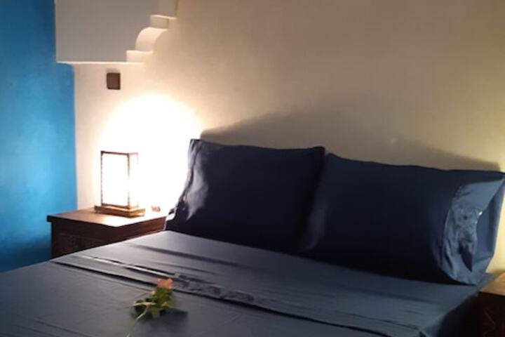 Room 15 of 104
