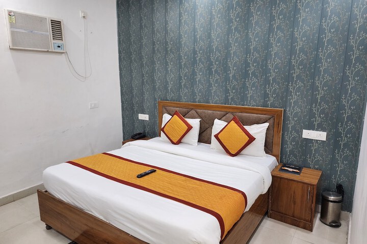 Room 10 of 72