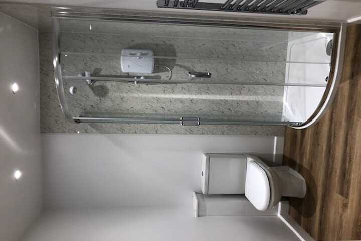 Room 4 of 11