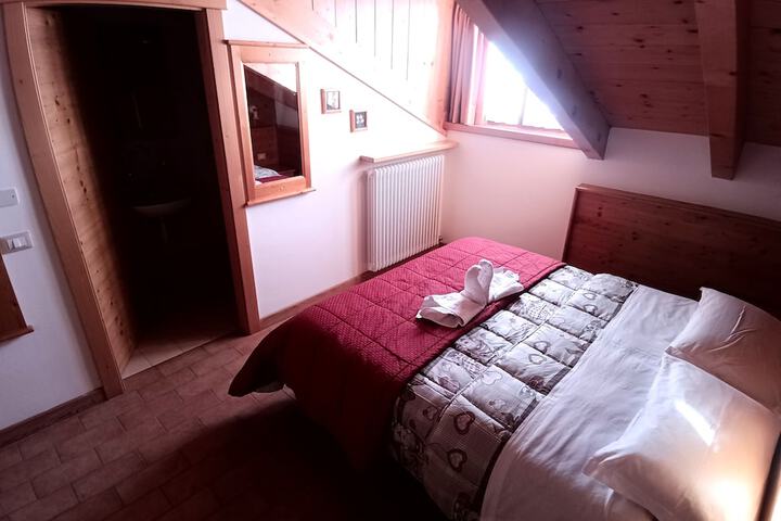 Room 10 of 67