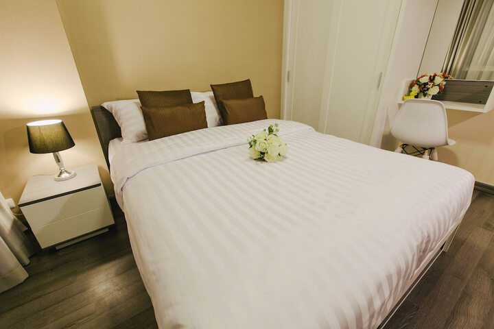 Room 6 of 55