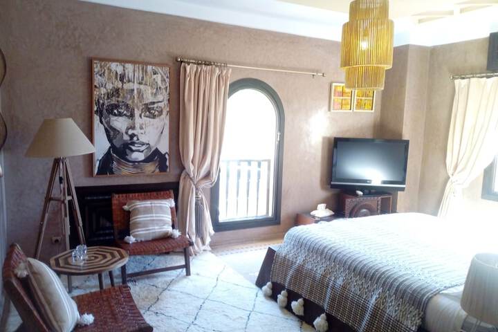 Room 26 of 65