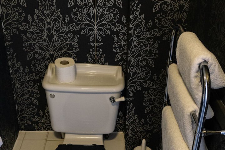 Room 21 of 58