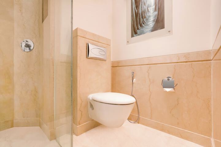 Clean Restrooms