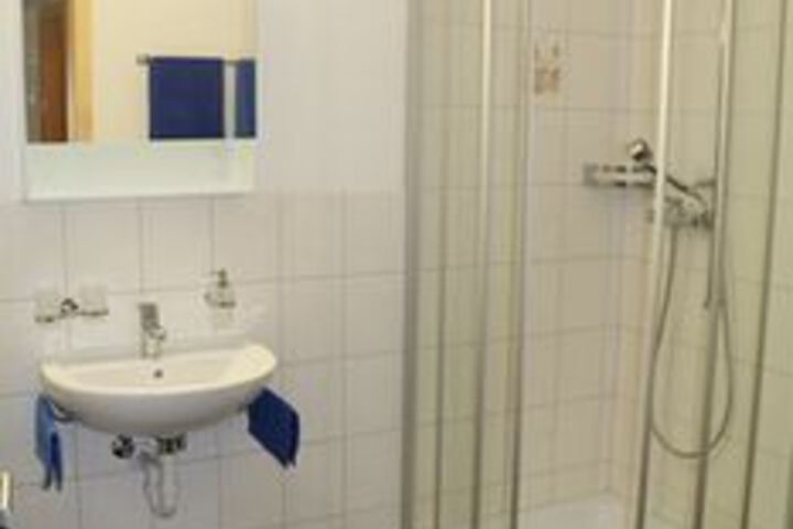 Room 2 of 19