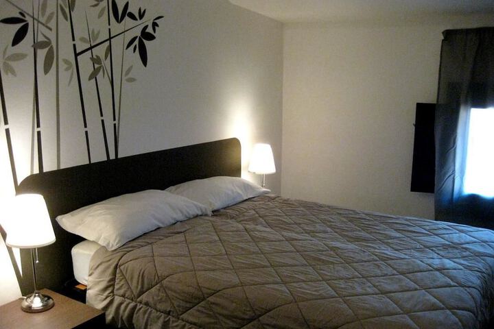 Room 7 of 38
