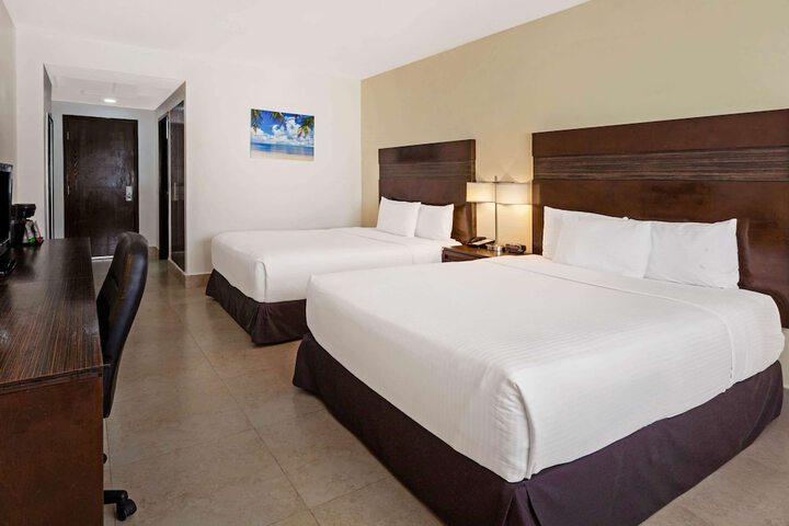 Room 21 of 65