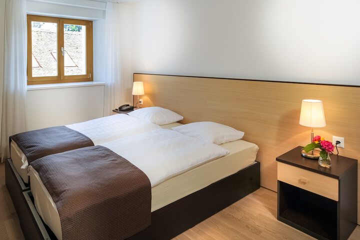 Room 14 of 59