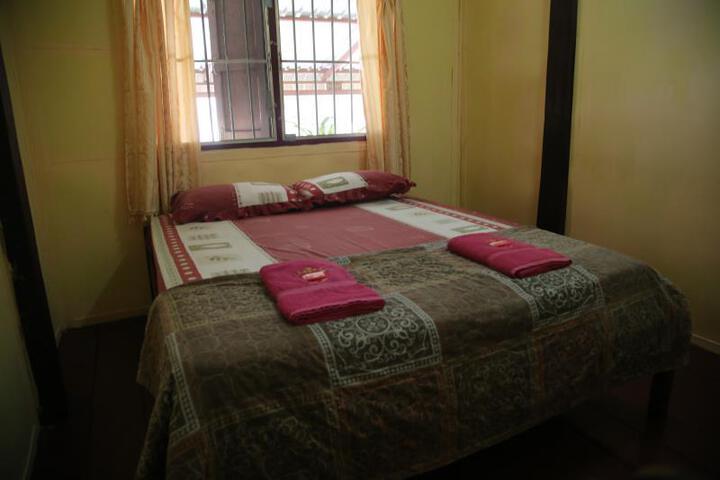 Room 3 of 5