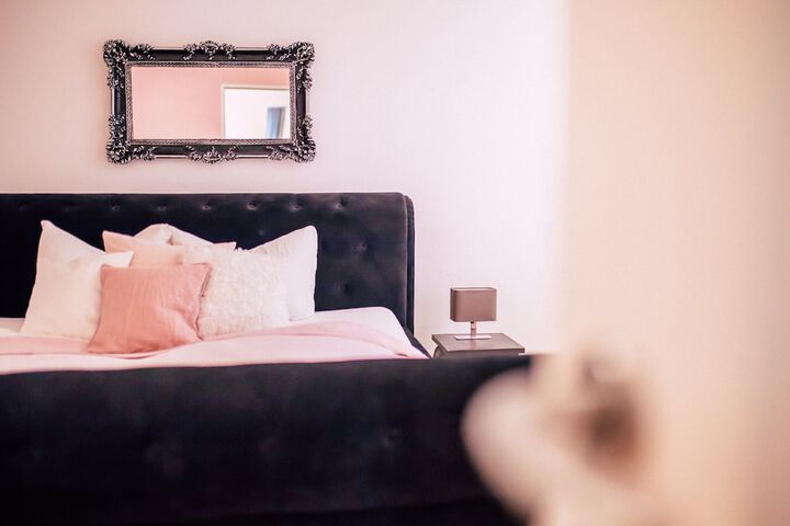 Room 18 of 77