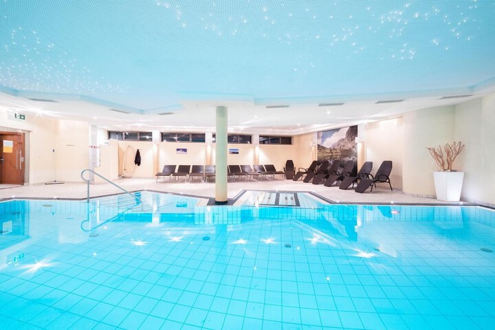 Pool 17 of 59