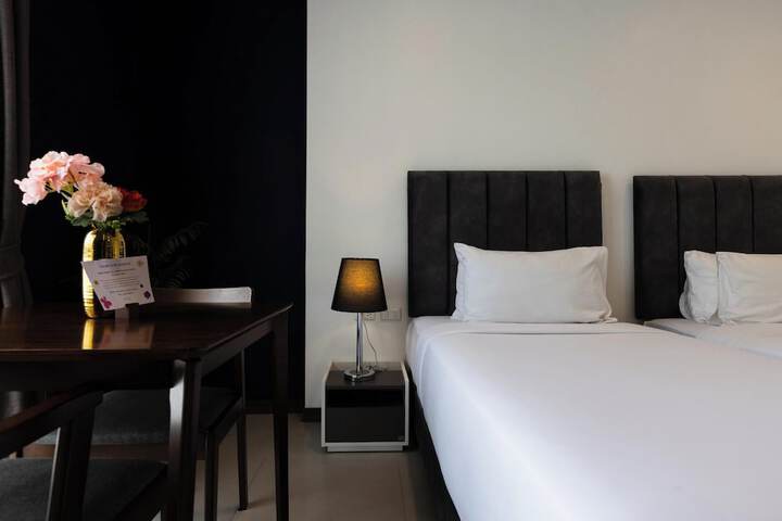 Room 82 of 257