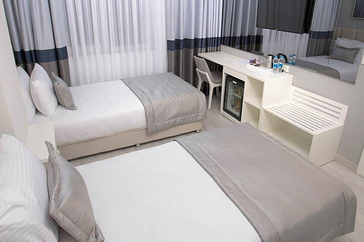 Room 12 of 17