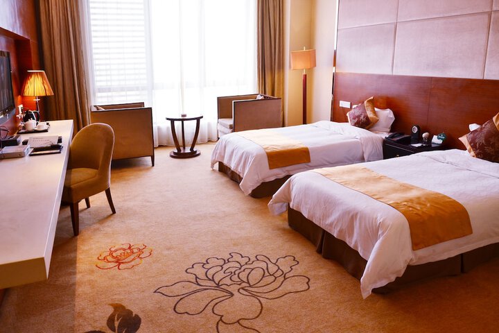 Room 45 of 77