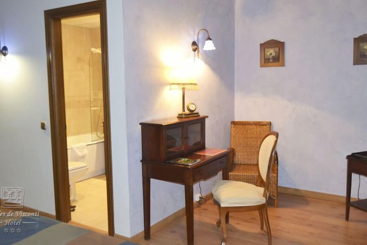Room 18 of 22