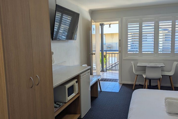 Room 90 of 139