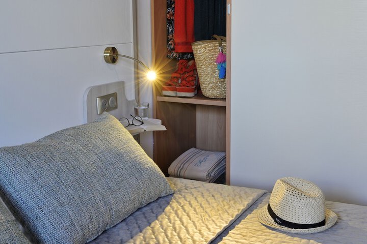 Room 5 of 38