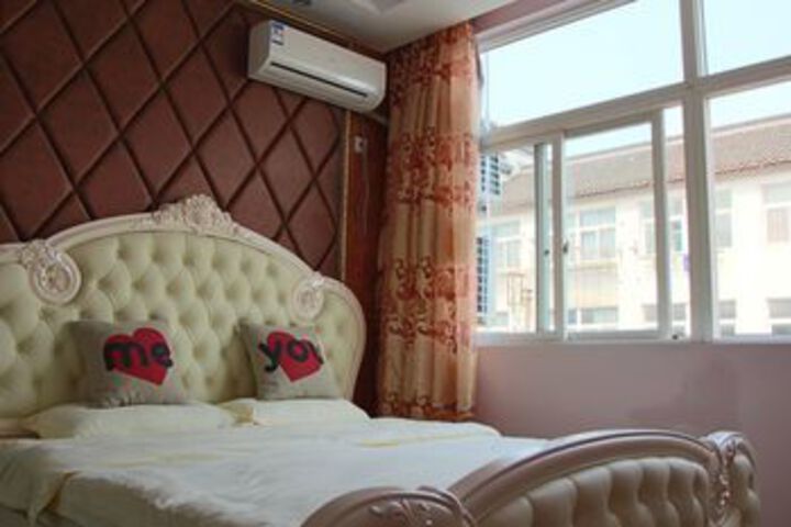 Room 21 of 25