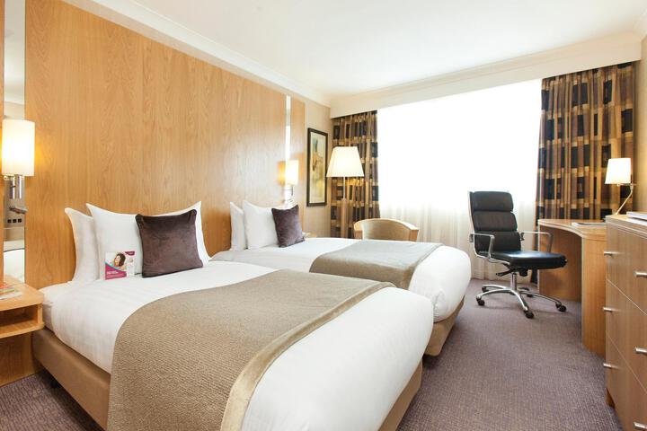 Room 291 of 299