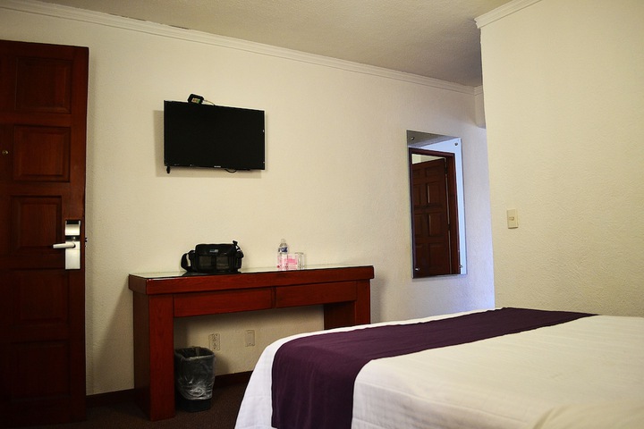 Room 11 of 53