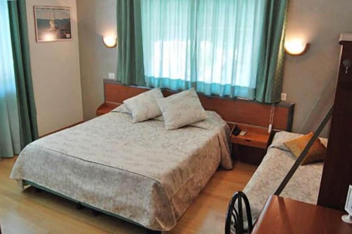 Room 17 of 63