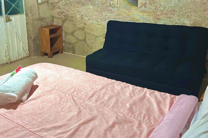 Room 29 of 210