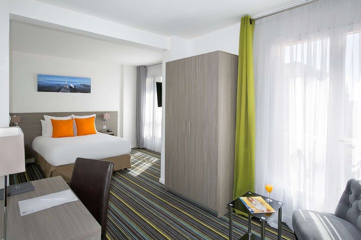 Room 22 of 43