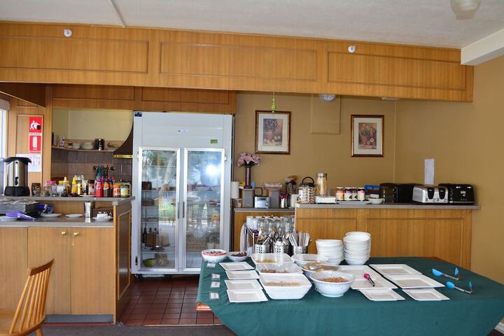 Breakfast/Coffee Service 66 of 75