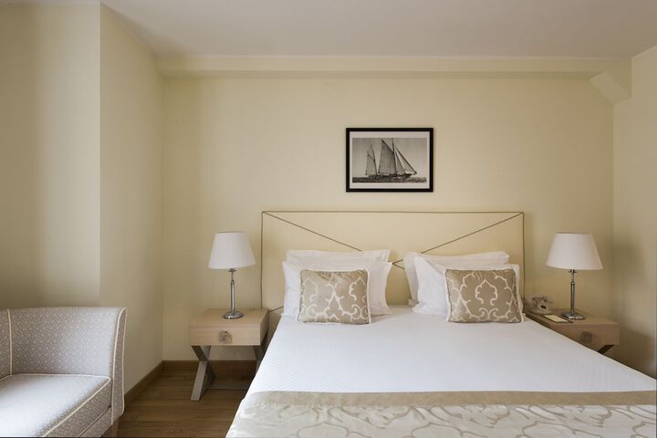 Room 5 of 95