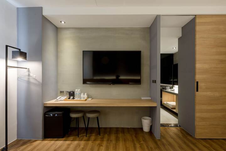 Room 15 of 101